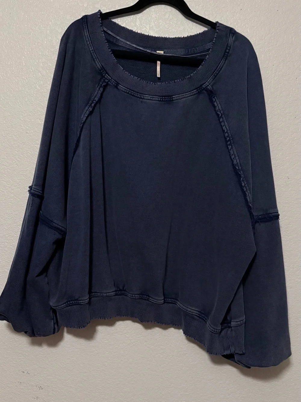 Free People Navy Raw-Edge Relaxed Pullover Sweatshirt